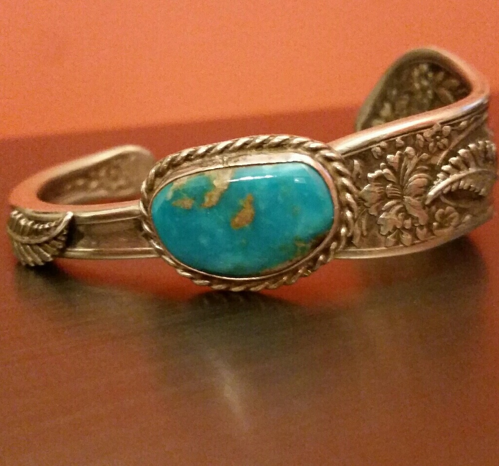 SILVER & TURQUOISE CUFF BRACELET